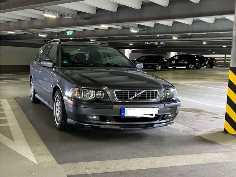 Volvo V40