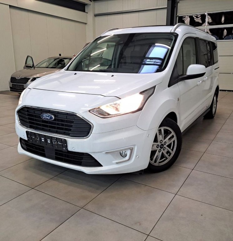 Ford Grand Tourneo