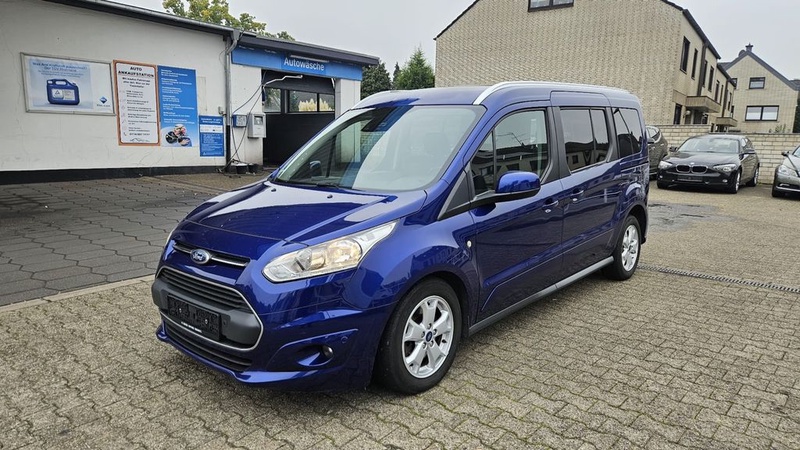 Ford Grand Tourneo