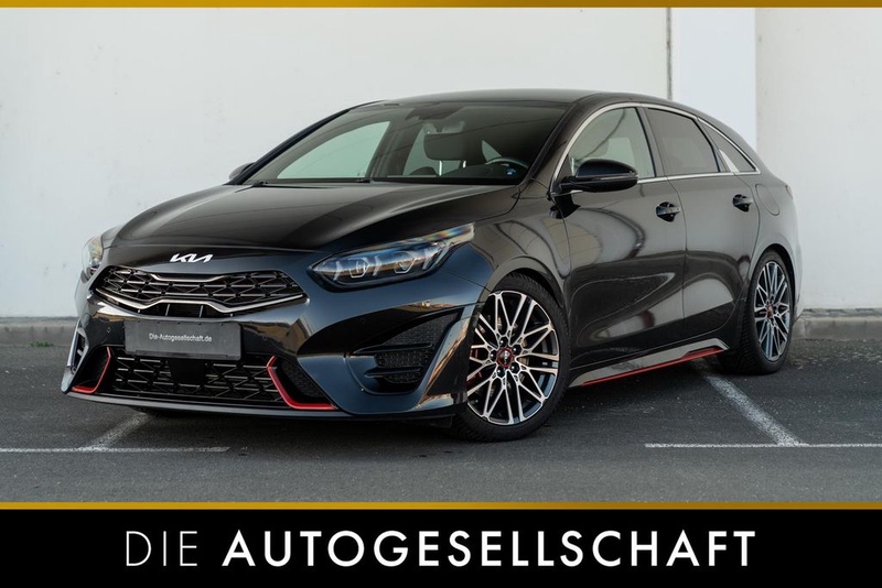 Kia pro cee'd / ProCeed