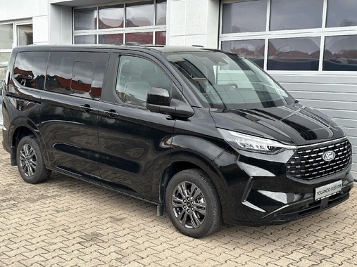 Ford Tourneo Custom 2025