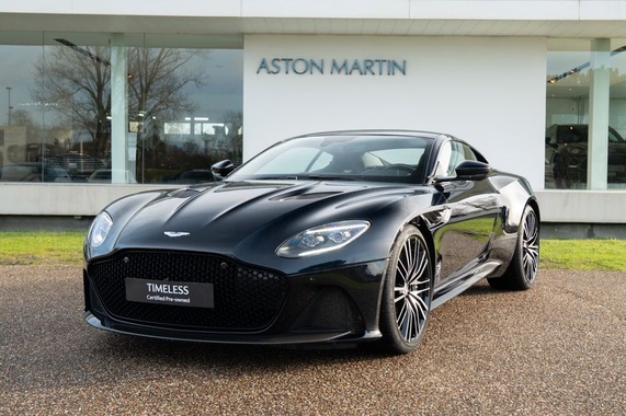 Aston Martin DBS 2019