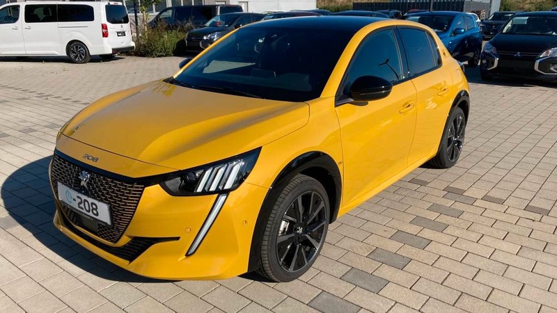 Peugeot 208