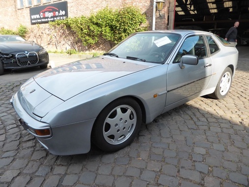 Porsche 944 1986