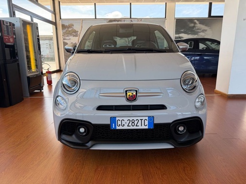Abarth 595 2022