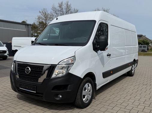 Nissan NV400 2021