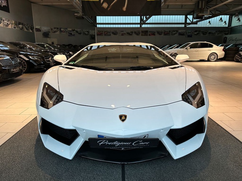 Lamborghini Aventador