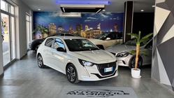 Peugeot 208 2021