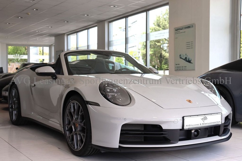 Porsche 992