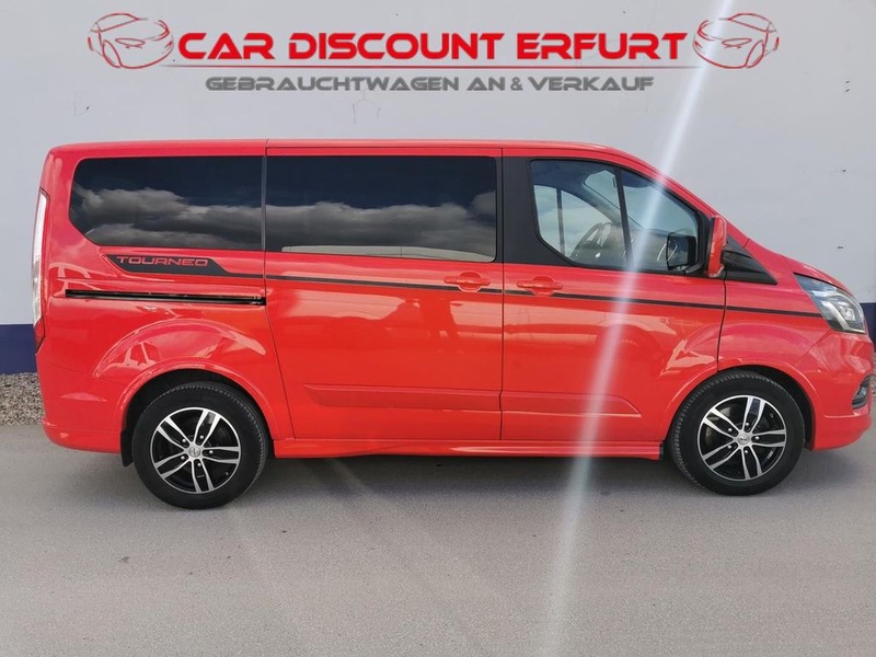 Ford Tourneo Custom