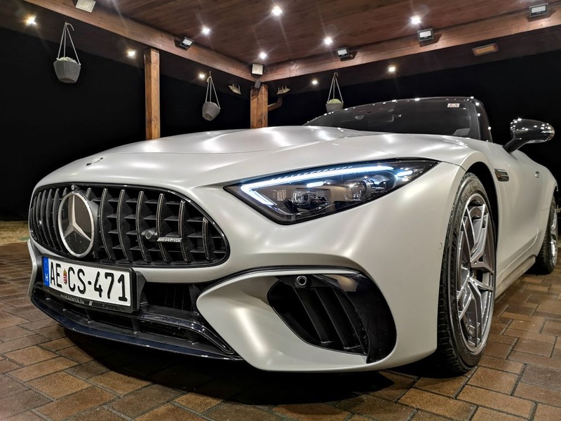 Mercedes-Benz SL-Class