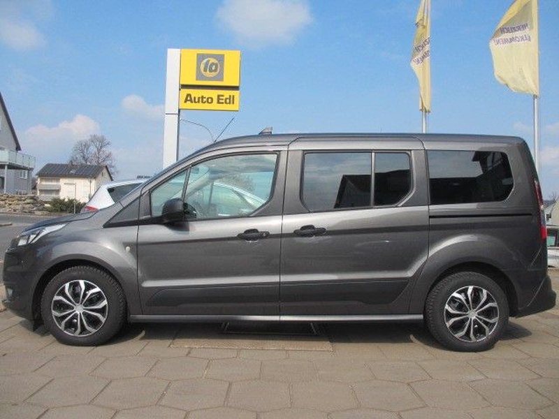 Ford Grand Tourneo