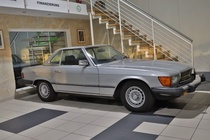 Mercedes-Benz SL-Class 1982