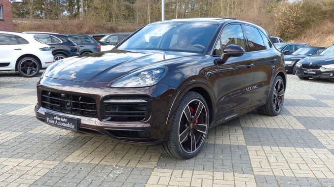 Porsche Cayenne 2021