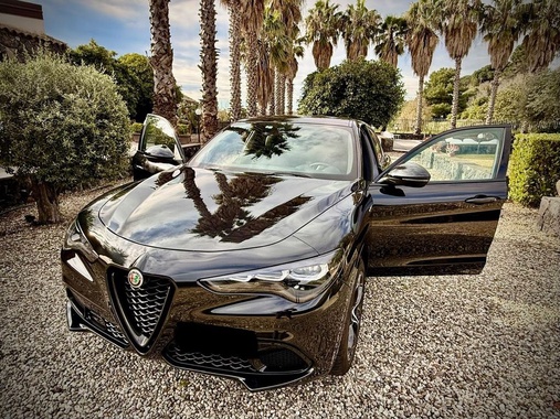 Alfa Romeo Stelvio 2023