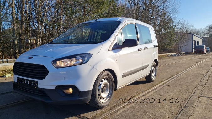 Ford Transit Courier 2022