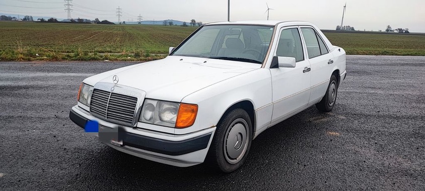 Mercedes-Benz 200 1989