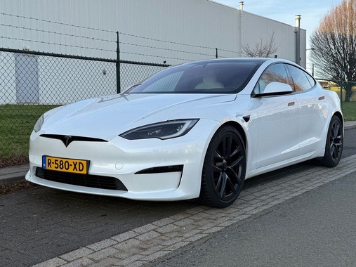 Tesla Model S 2023
