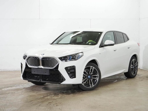 BMW iX2 2025