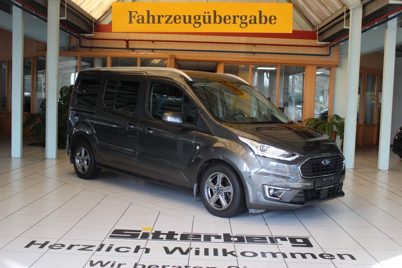 Ford Grand Tourneo