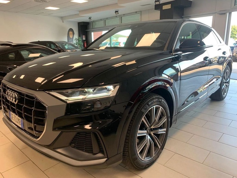 Audi Q8