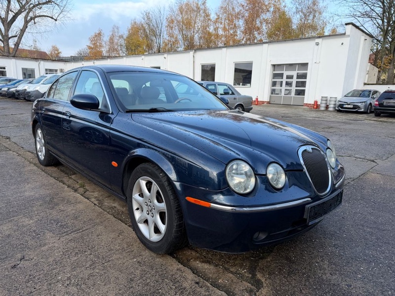 Jaguar S-TYPE