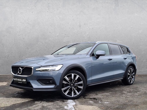 Volvo V60 2022