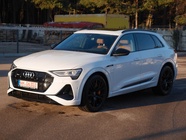 Audi e-tron 2023