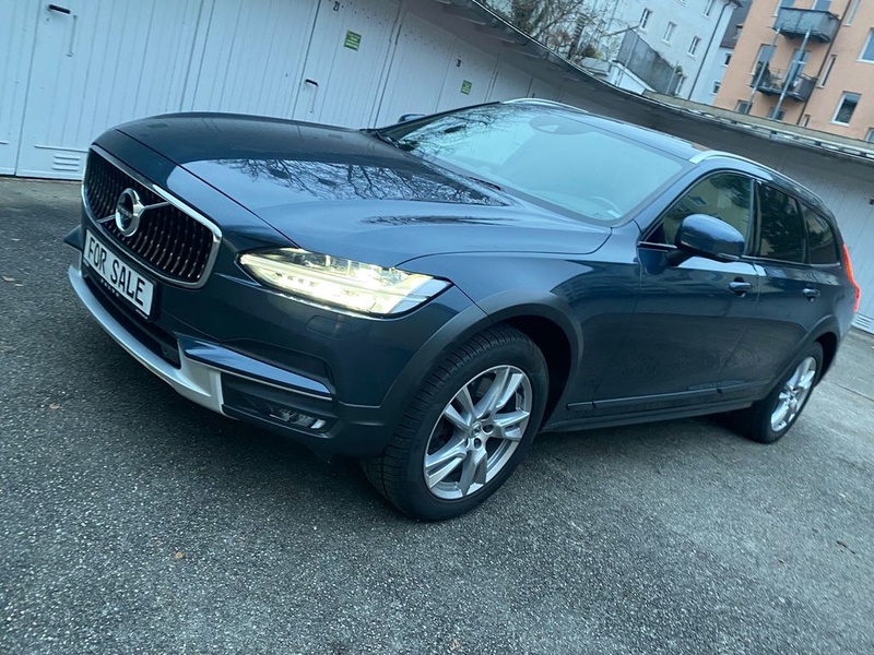Volvo V90