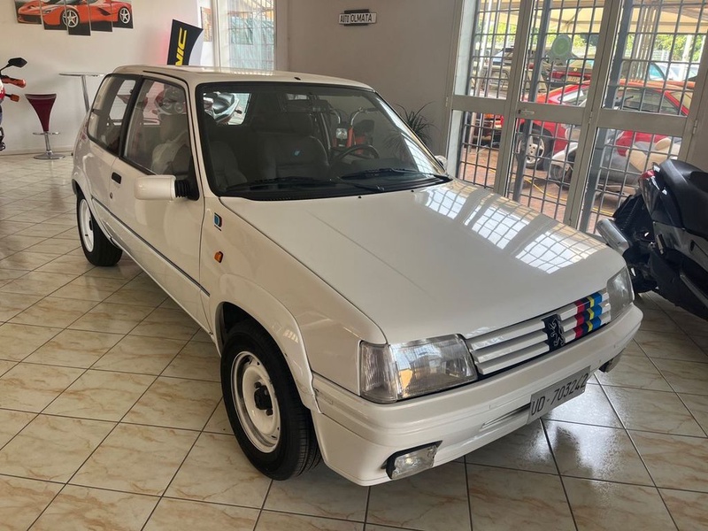 Peugeot 205
