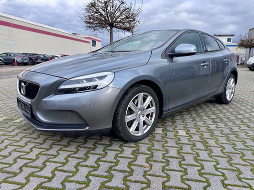Volvo V40 2019