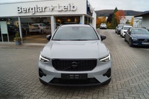 Volvo XC40 2025