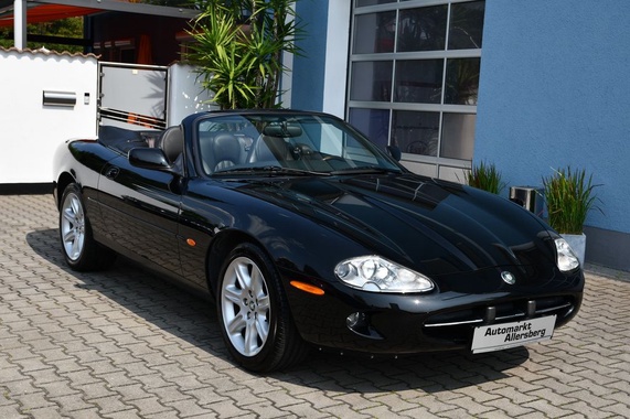 Jaguar XK8 1999