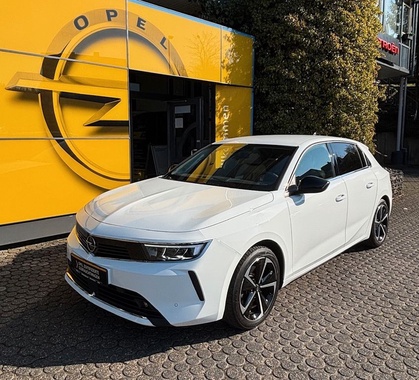 Opel Astra 2022