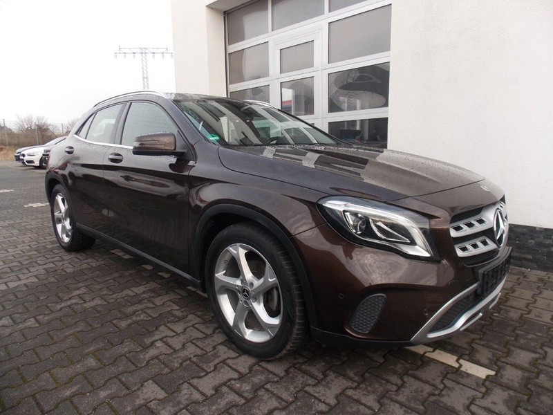 Mercedes-Benz GLA-Class