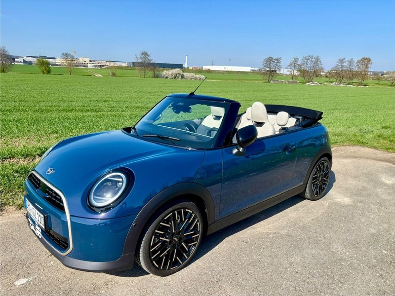 MINI Cabrio