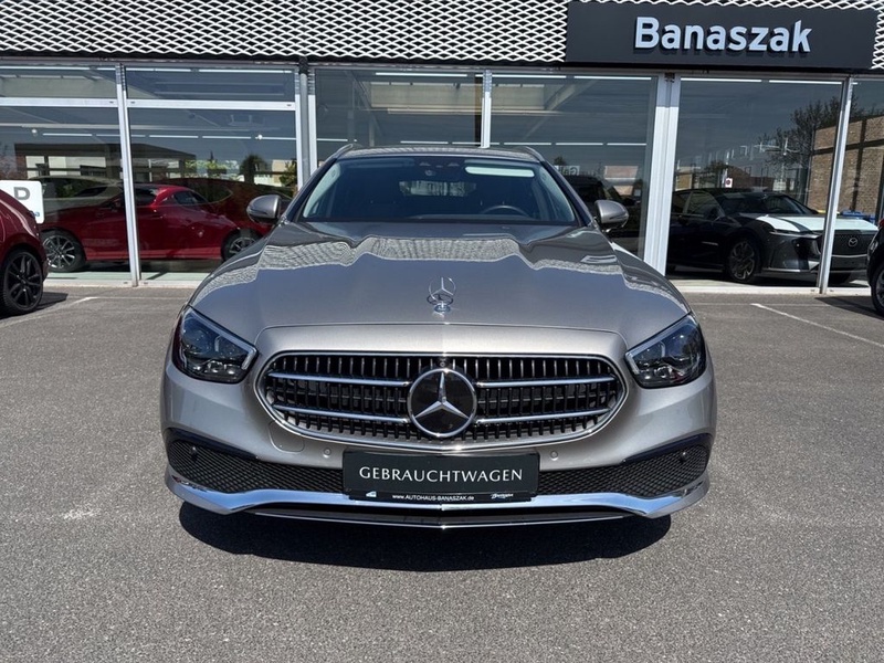 Mercedes-Benz 300
