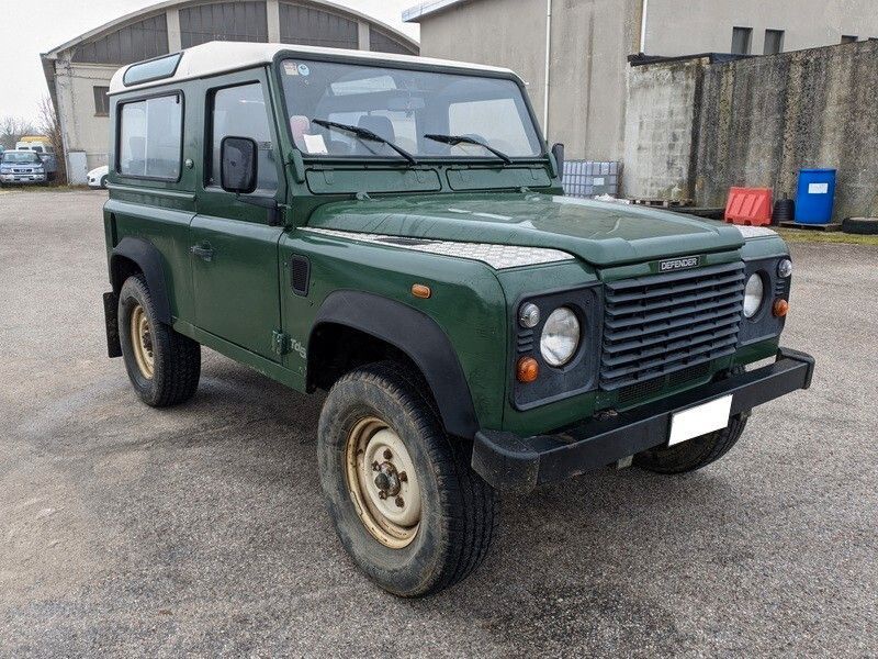 Land Rover Defender