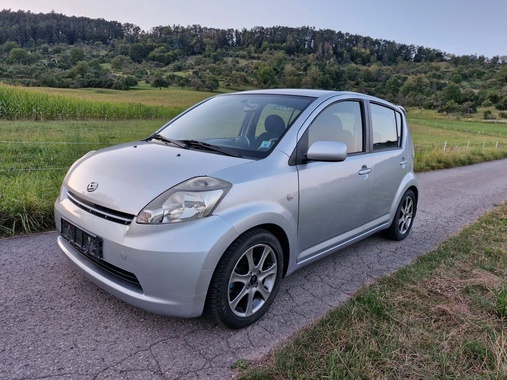 Daihatsu Sirion 2005