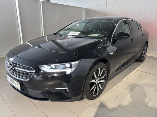 Opel Insignia 2021