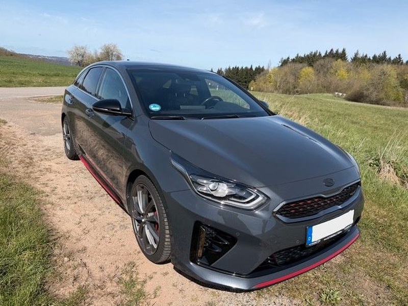 Kia pro cee'd / ProCeed