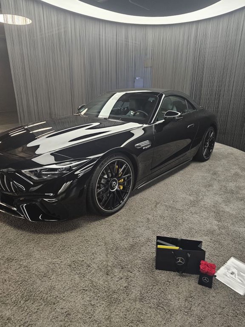 Mercedes-Benz SL-Class