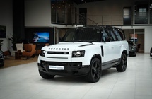 Land Rover Defender 2023