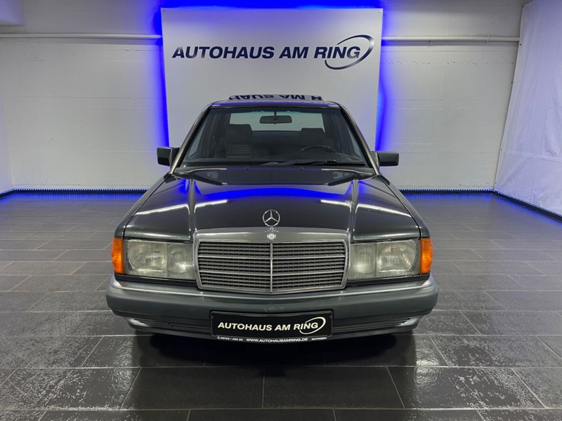 Mercedes-Benz 190
