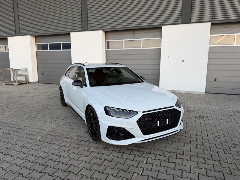 Audi RS4