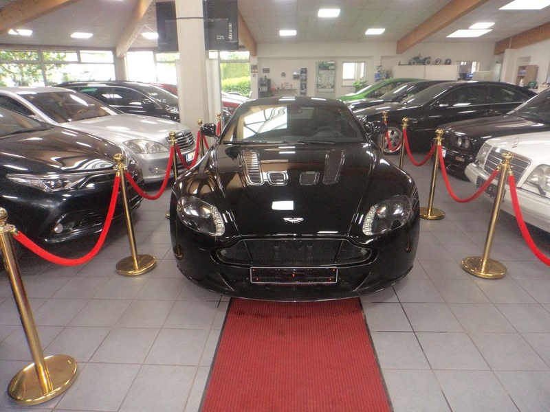 Aston Martin Vantage