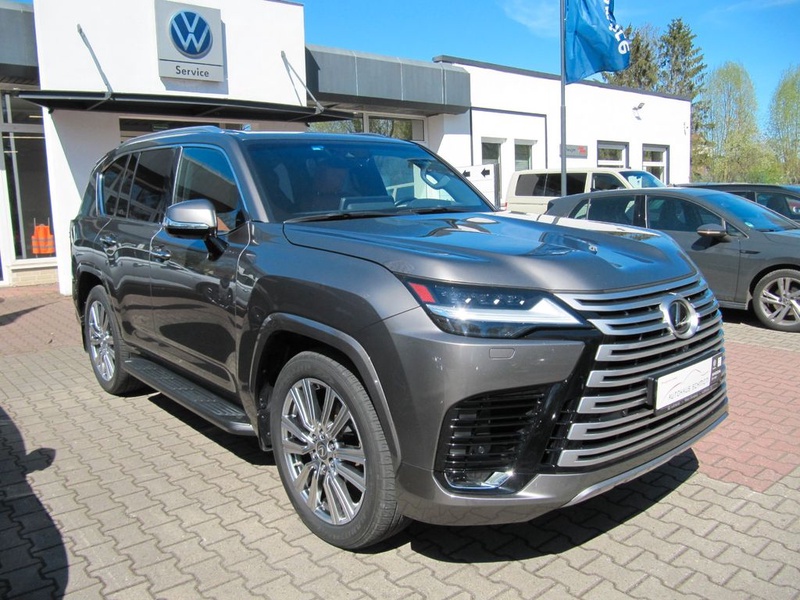 Lexus LX