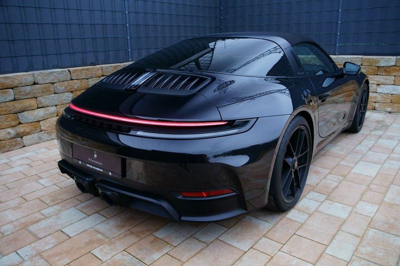 Porsche 992
