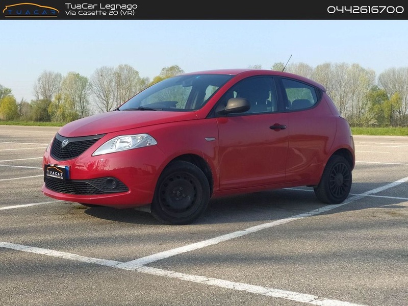 Lancia Ypsilon