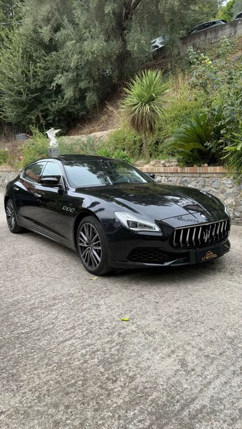 Maserati Quattroporte